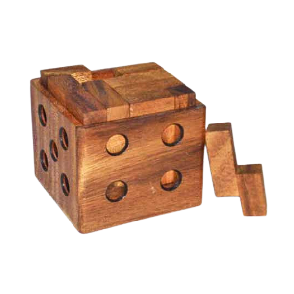 puinen-pulmapelilaatikko-jossa-monta-palaa