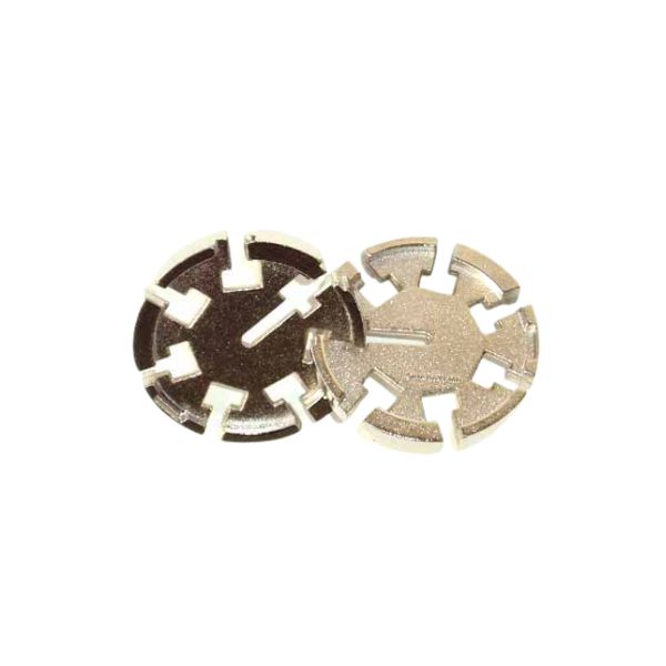 Kaksi lumihiutaleen muotoista palaa sisältävä pulmapeli